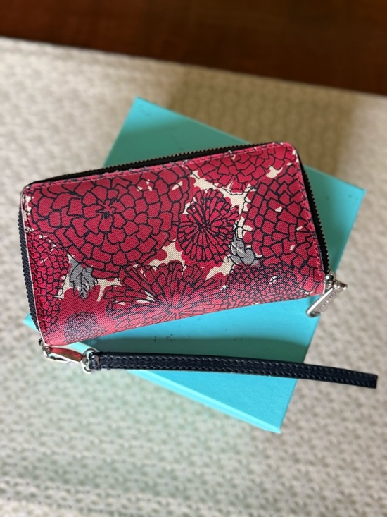 Brighton Handbags - Brighton Vera Mums tech wallet wristlet